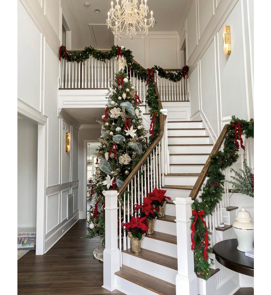 Traditional Crystal 37.5" Chandelier