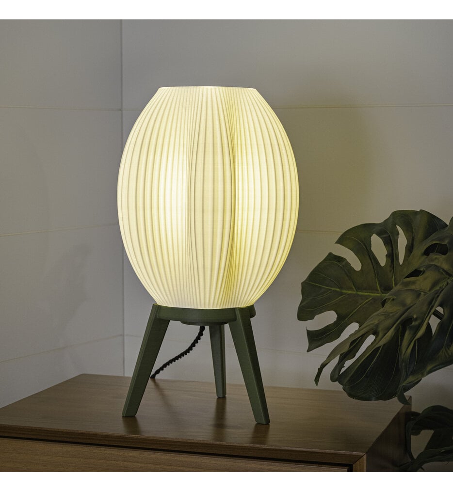 Wavy 16.5" Table Lamp