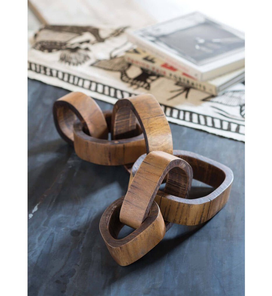 Wooden Links Centerpiece