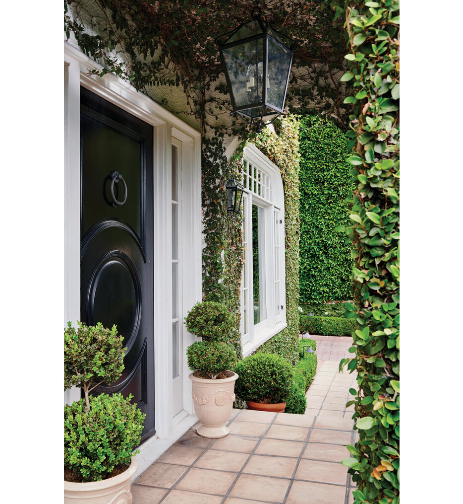 Santa Barbara County 16.5" Outdoor Wall Sconce