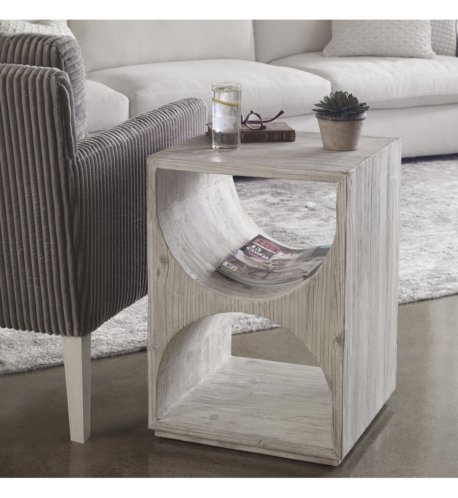 Hans 25" Accent Table