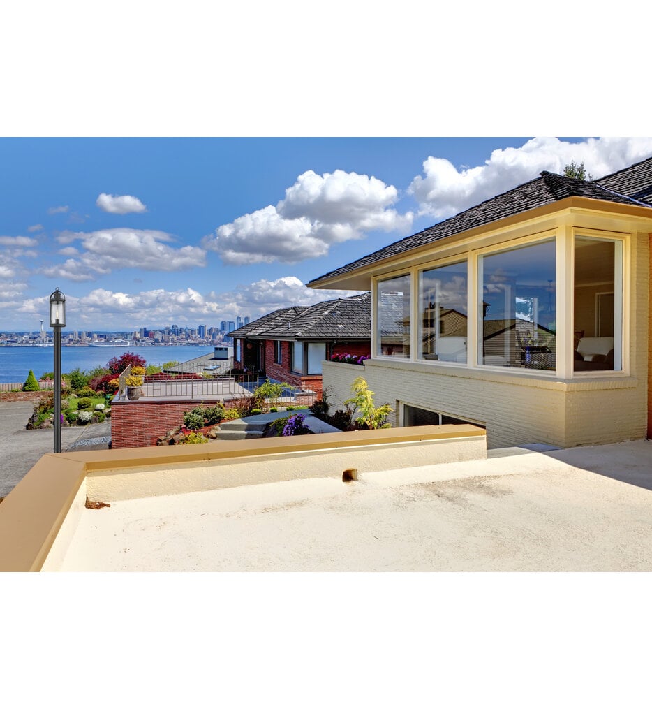 Roundhouse 94" Outdoor Post Light