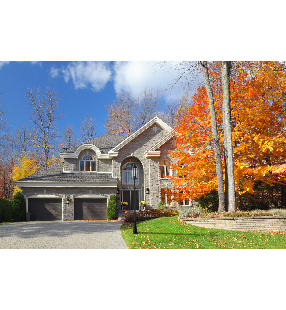 Roundhouse 125.75" Outdoor Post Light