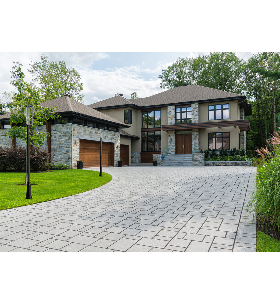 Dunbroch 121.75" Outdoor Post Light