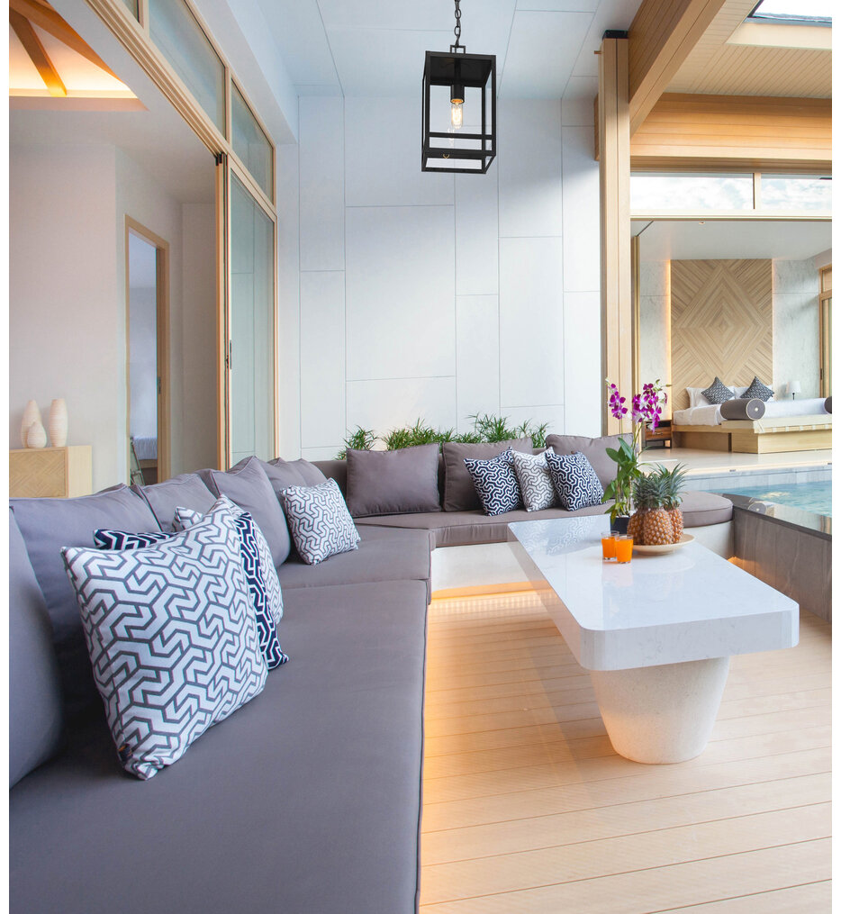 Nuri 7.5" Outdoor Pendant