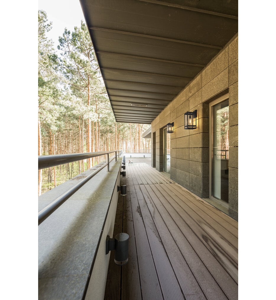 Nuri 17.5" Outdoor Wall Sconce