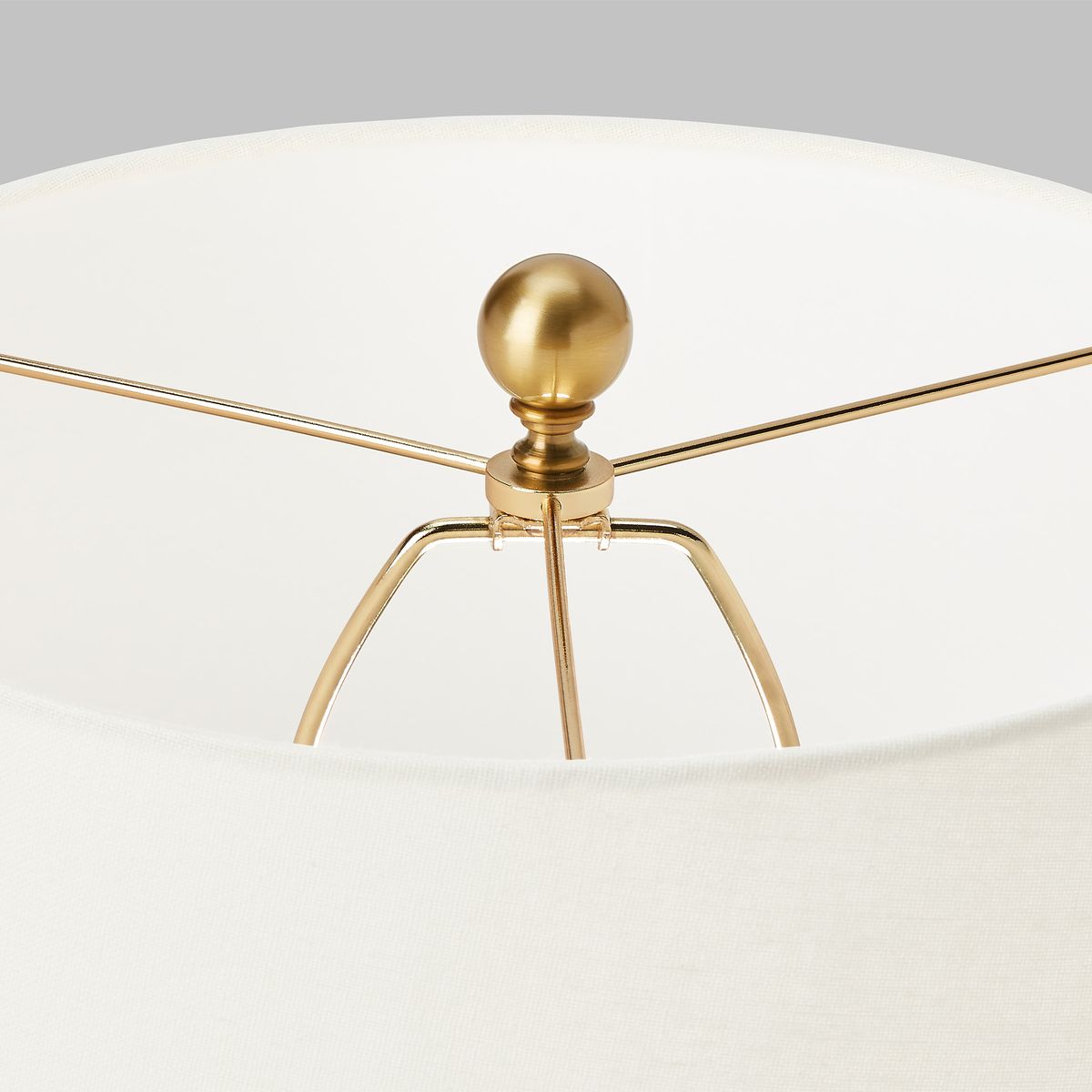 Visual Comfort Studio - Chapman & Myers - Waveland 28.5" Table Lamp
